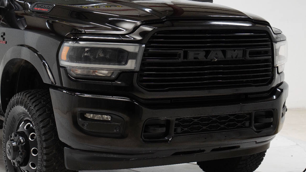 Used 2020 RAM 3500 Laramie w/ Night Edition AWD/4WD image 9