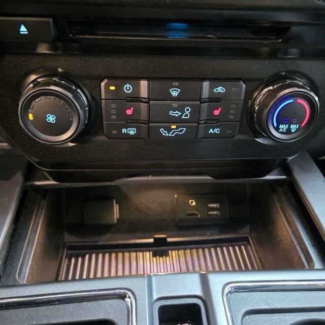 Used 2015 Ford F150 XLT w/ Equipment Group 302A Luxury image 38