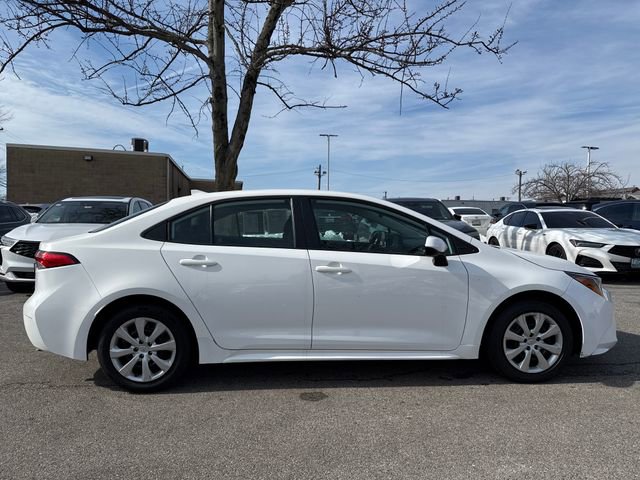 Used 2022 Toyota Corolla LE image 6