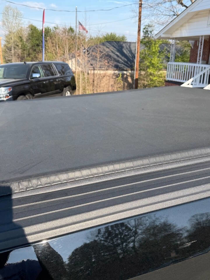 Used 2017 Ford F150 Platinum w/ Equipment Group 701A Luxury image 10