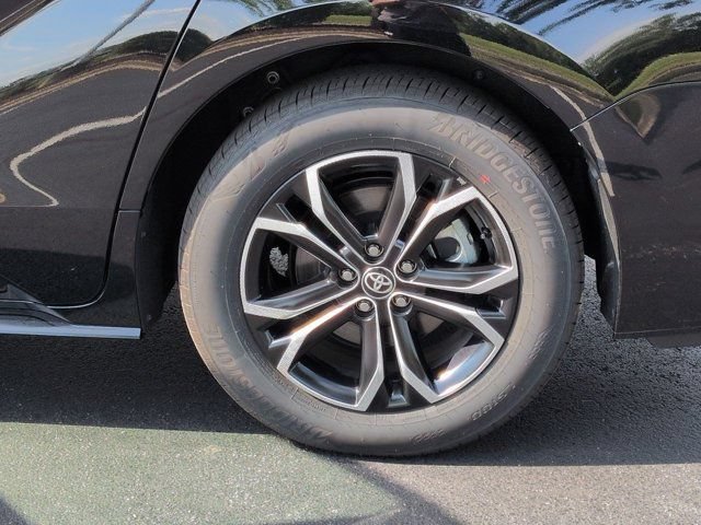Certified 2026 Toyota Sienna Platinum AWD/4WD image 7