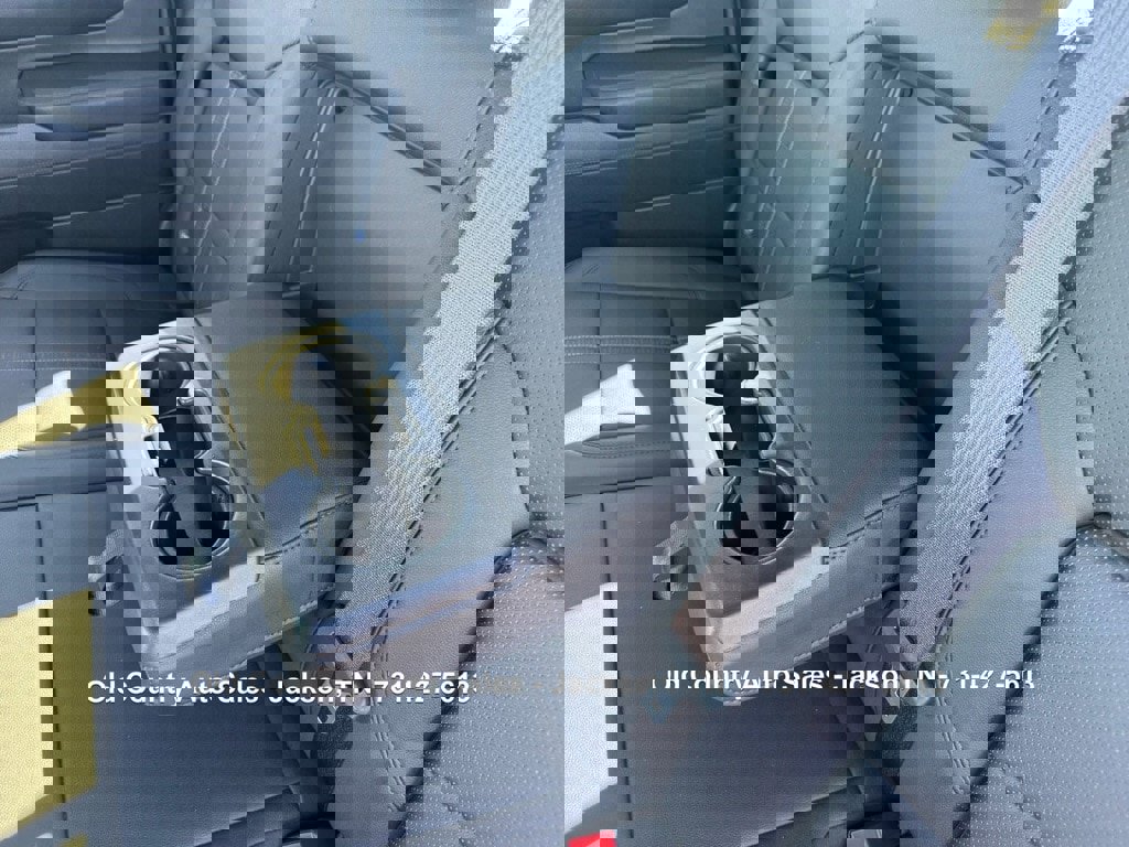 Used 2025 Chevrolet Silverado 2500 High Country w/ Midnight Edition image 40