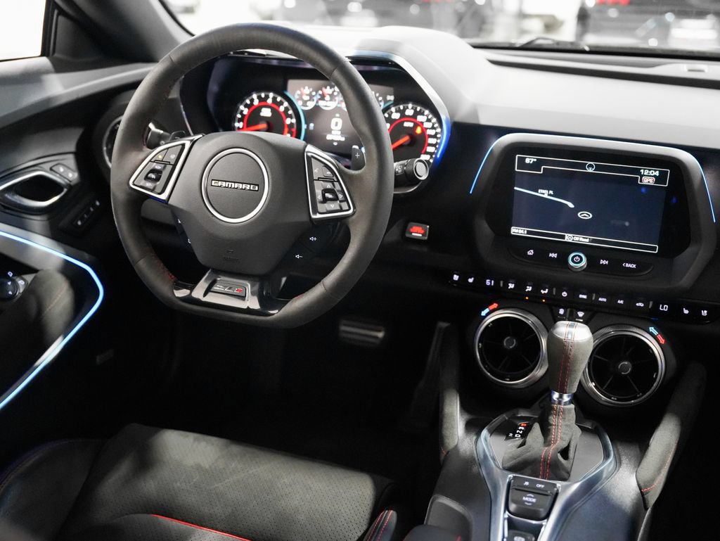Used 2018 Chevrolet Camaro ZL1 RWD image 11