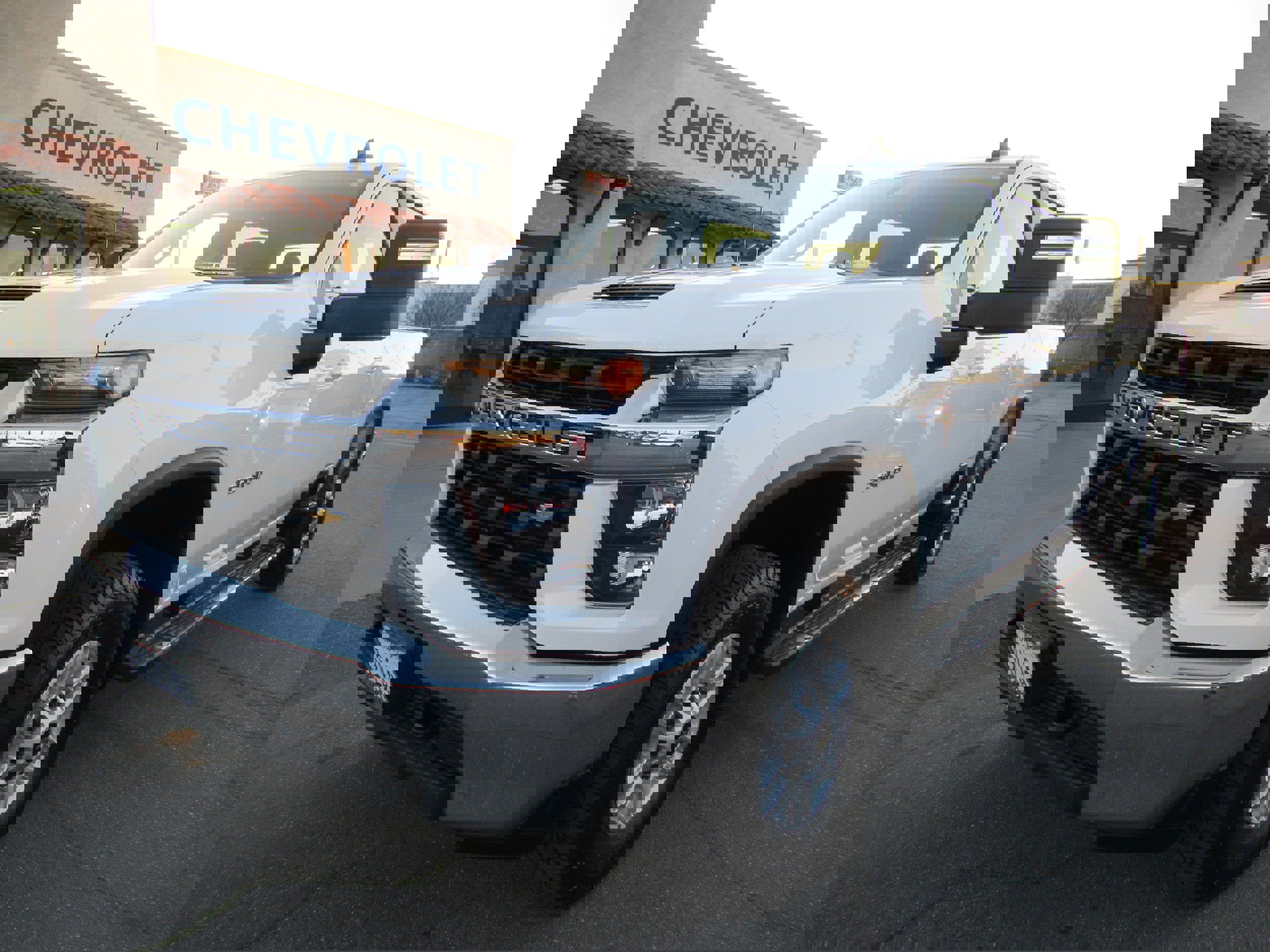 Used 2020 Chevrolet Silverado 2500 LT image 1