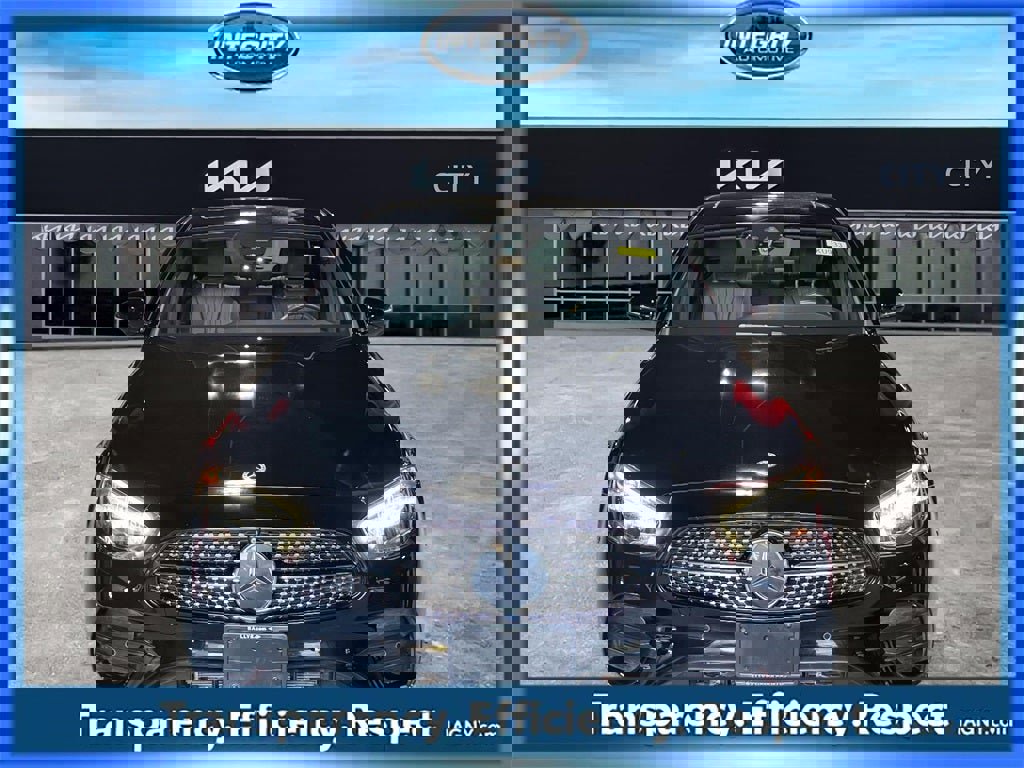 Used 2022 Mercedes-Benz E 350 E 350 4MATICﾮ image 2