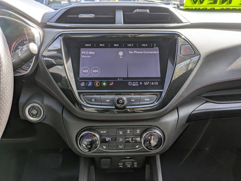 Used 2021 Chevrolet TrailBlazer RS w/ Technology Package AWD/4WD image 19