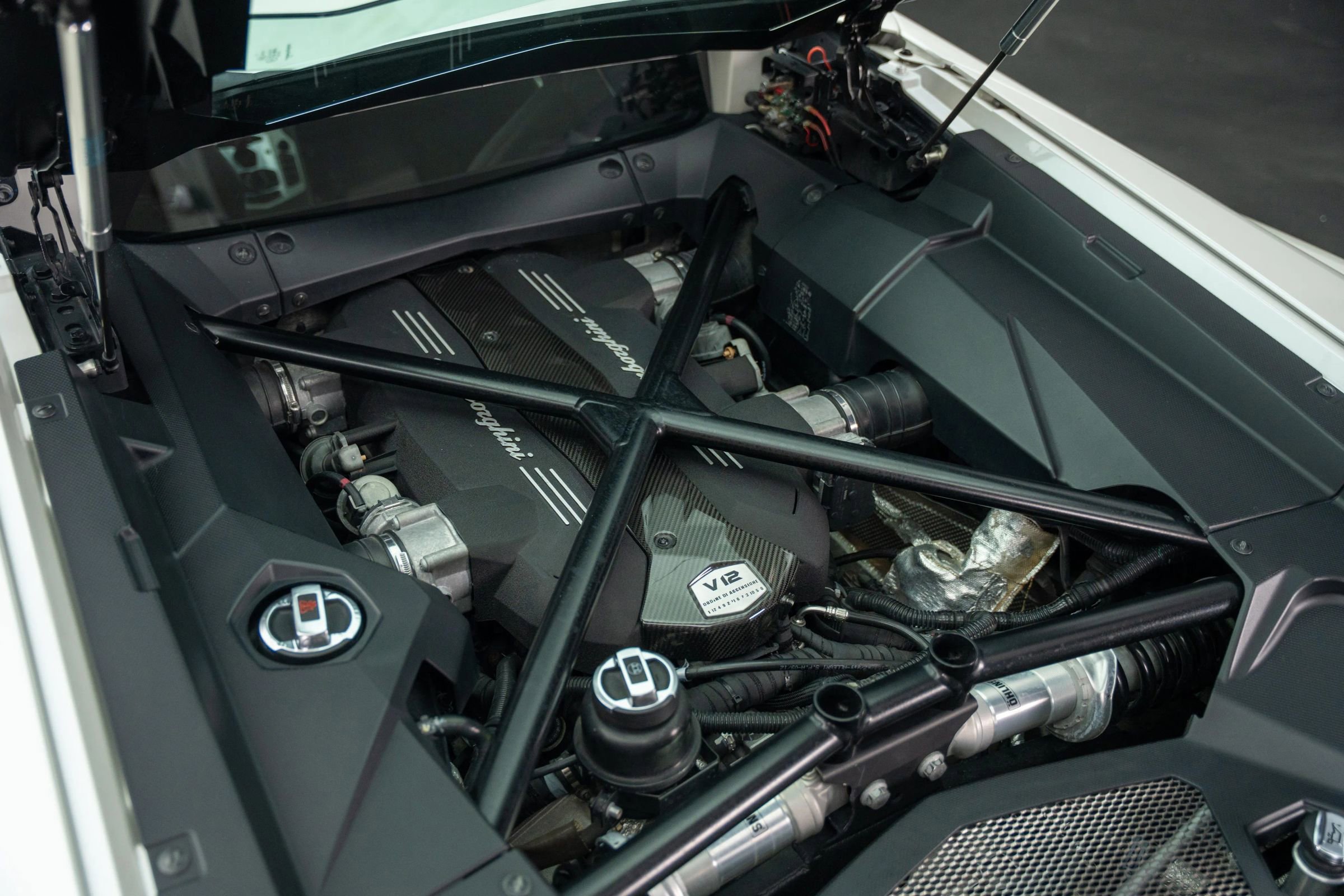 Used 2013 Lamborghini Aventador LP 700-4 image 22