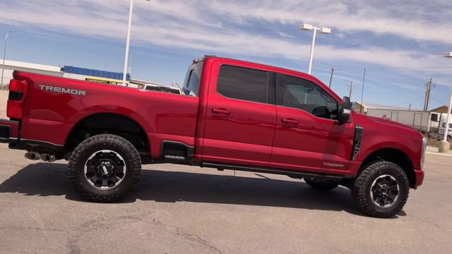 Used 2026 Ford F350 Platinum w/ Tremor Off-Road Package AWD/4WD image 2