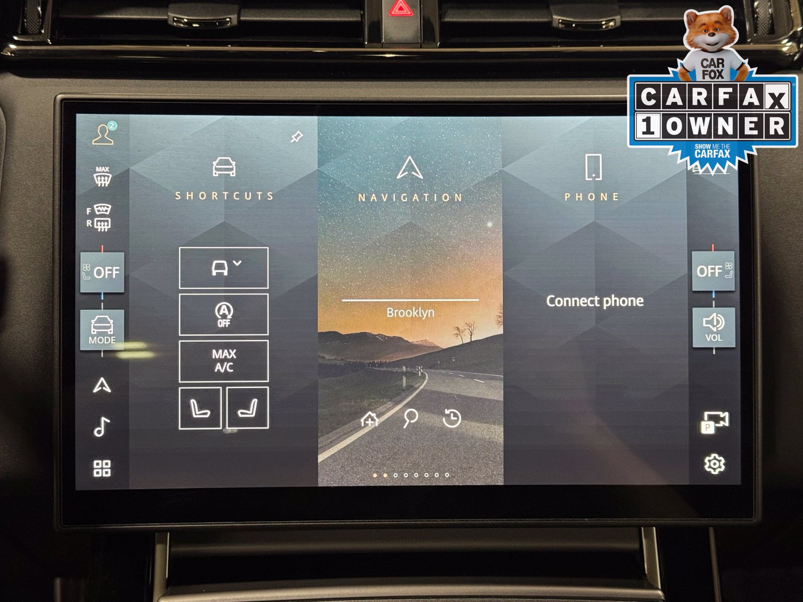 Used 2025 Land Rover Range Rover Velar Dynamic SE AWD/4WD image 28