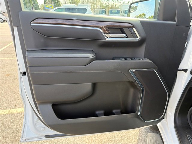 Used 2023 Chevrolet Silverado 1500 LT w/ Protection Package image 10