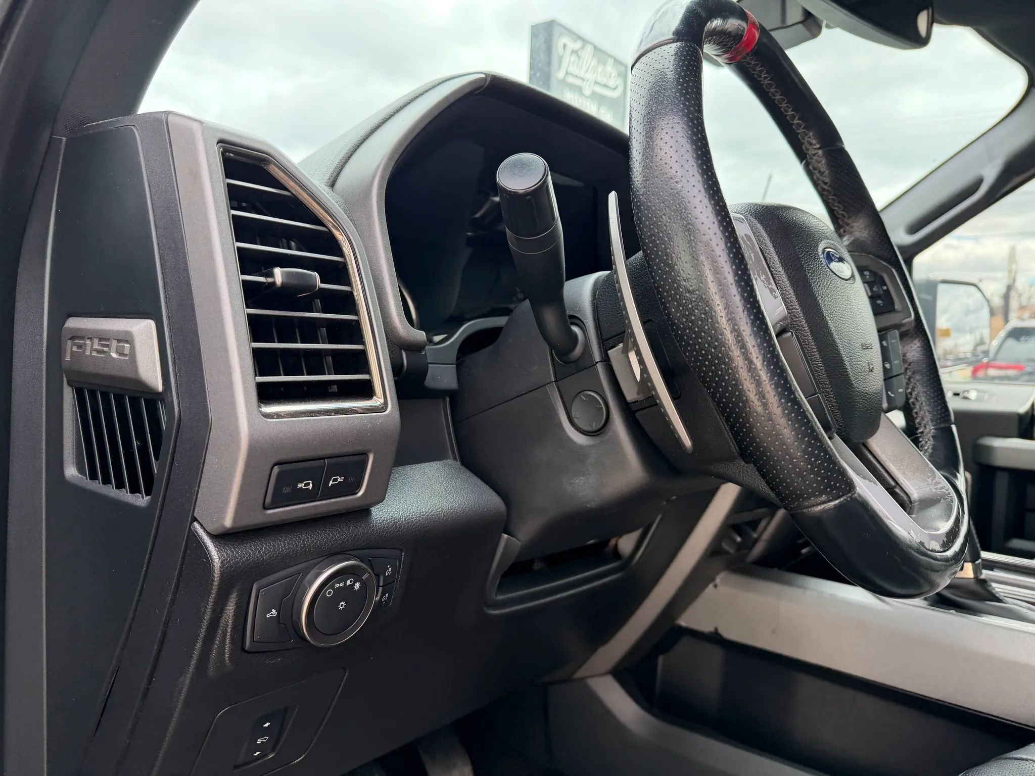 Used 2018 Ford F150 Raptor w/ Equipment Group 802A Luxury image 20