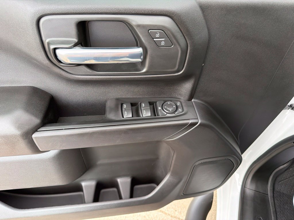 New 2026 Chevrolet Silverado 1500 Custom w/ Turbomax Blackout Package AWD/4WD image 9