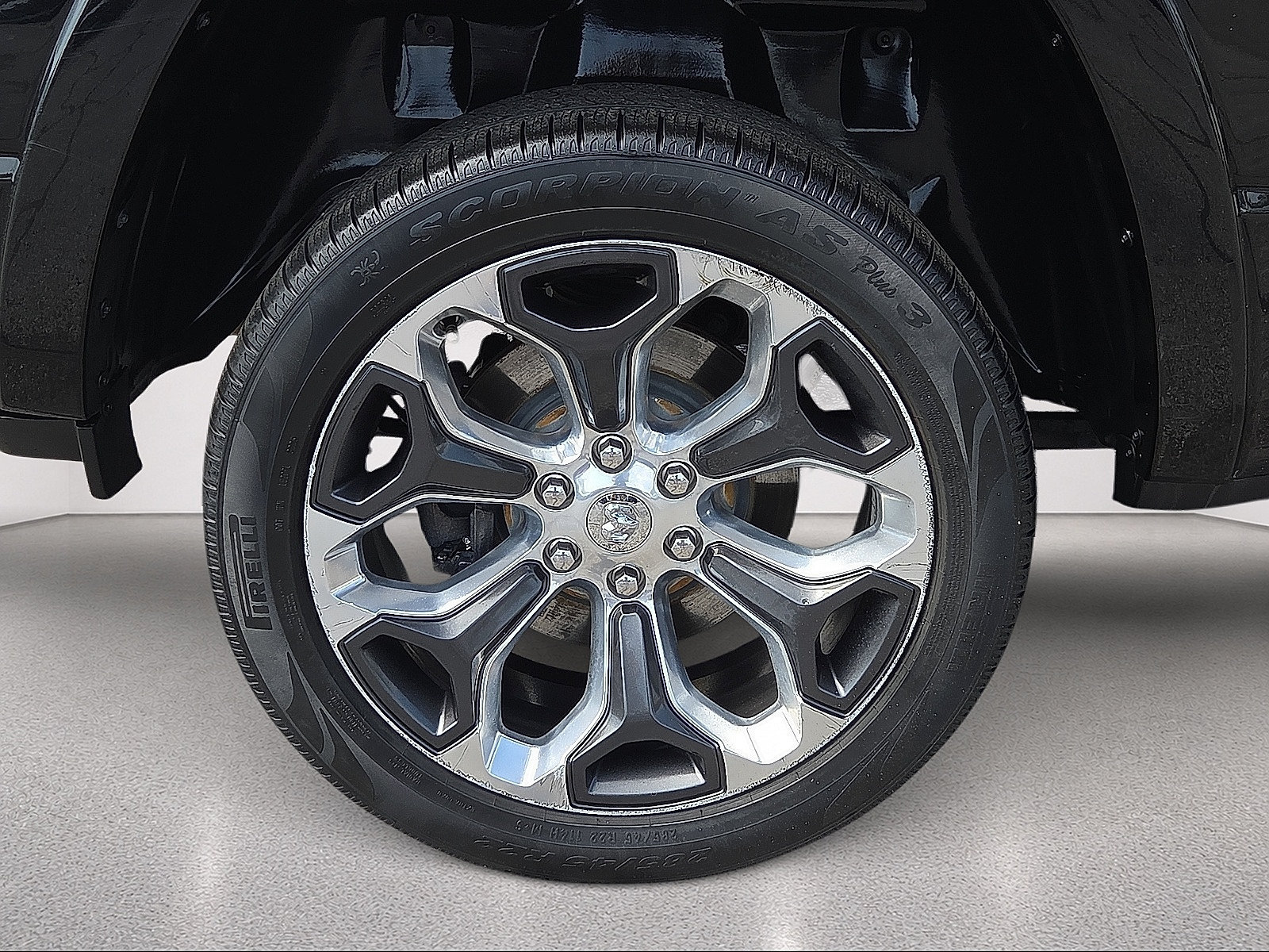 Used 2022 RAM 1500 Limited AWD/4WD image 17
