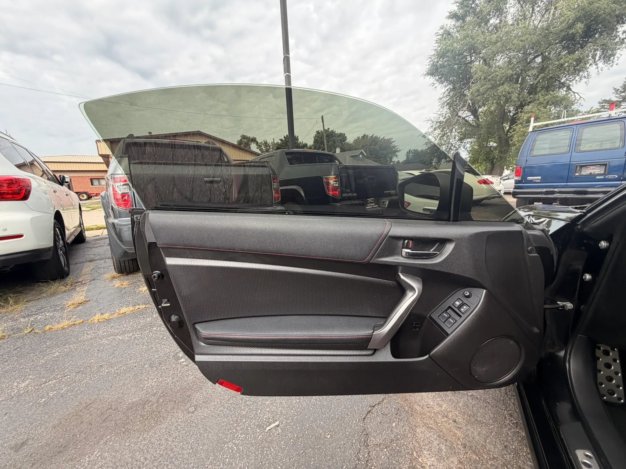 Used 2013 Scion FR-S RWD image 12