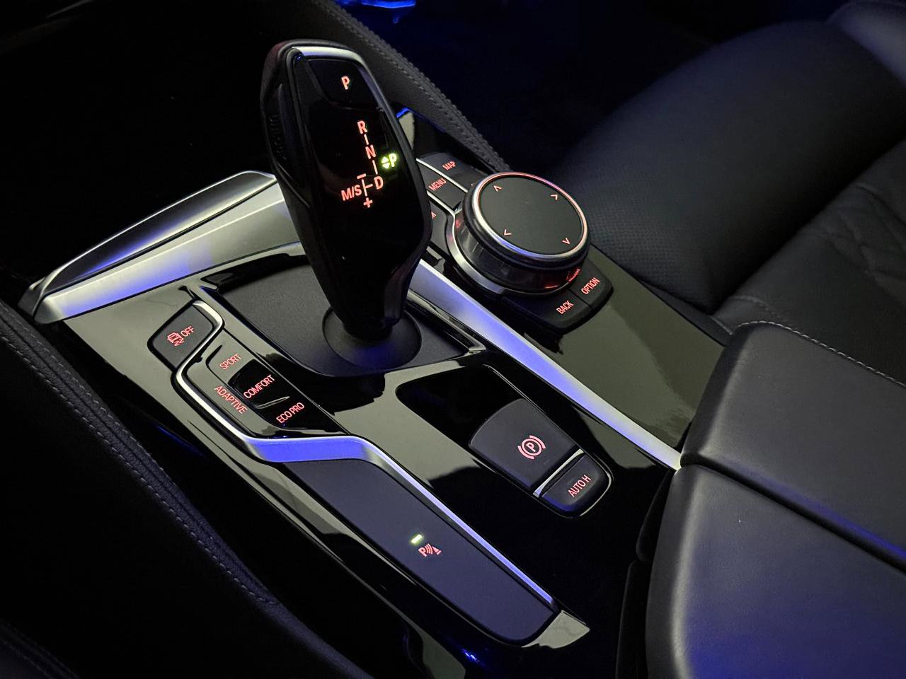Used 2019 BMW M550i xDrive w/ Dynamic Handling Package AWD/4WD image 39