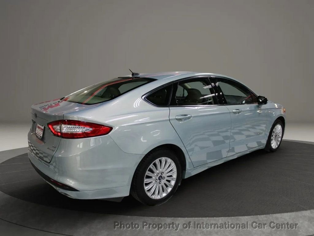 Used 2013 Ford Fusion SE image 4