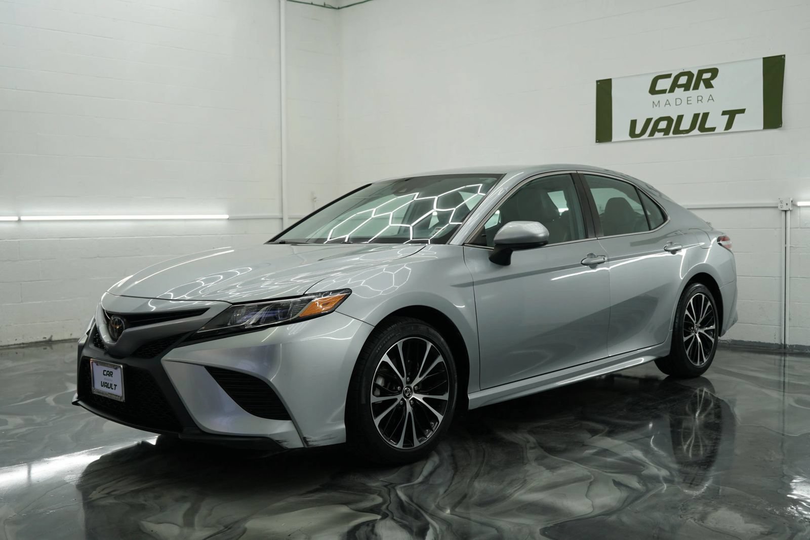 Used 2020 Toyota Camry SE