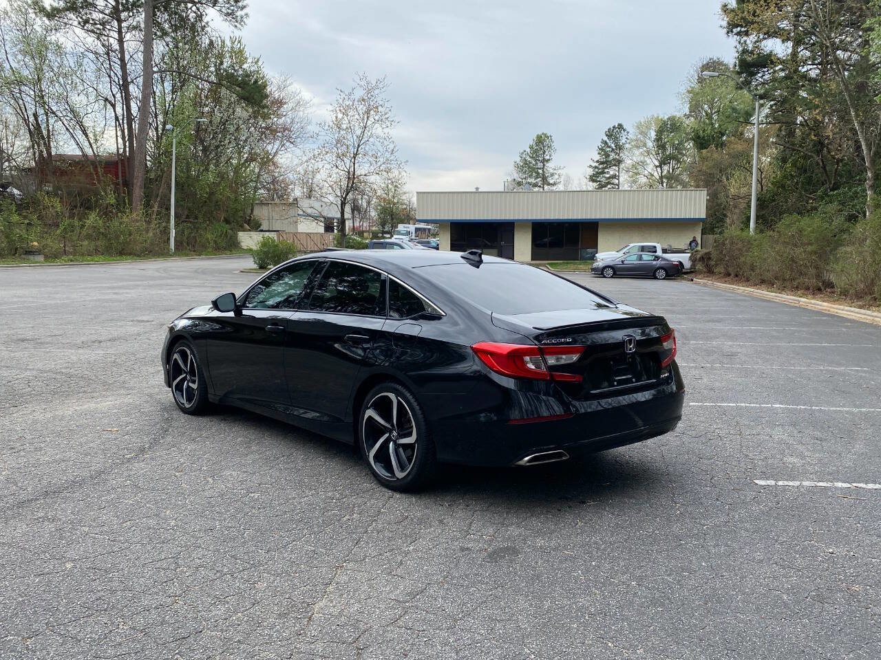 Used 2019 Honda Accord Sport image 8