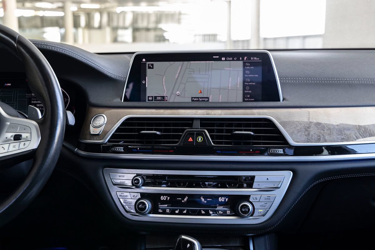 Used 2020 BMW 740i w/ M Sport Package RWD image 12