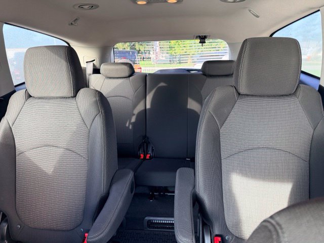 Used 2013 Chevrolet Traverse LT w/ All-Star Edition FWD image 20