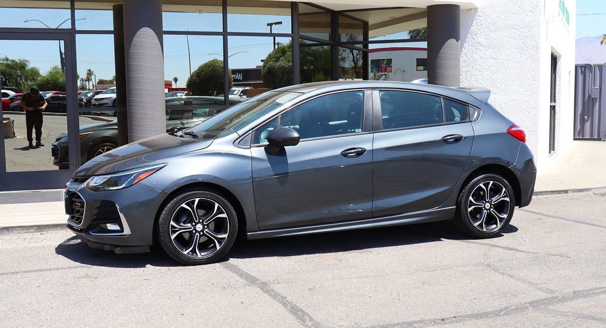Used 2019 Chevrolet Cruze LT w/ Convenience Package FWD image 7