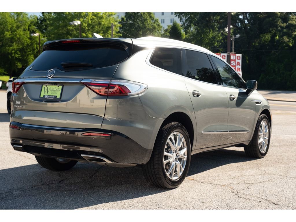 Used 2022 Buick Enclave Premium w/ Experience Buick Package FWD image 8