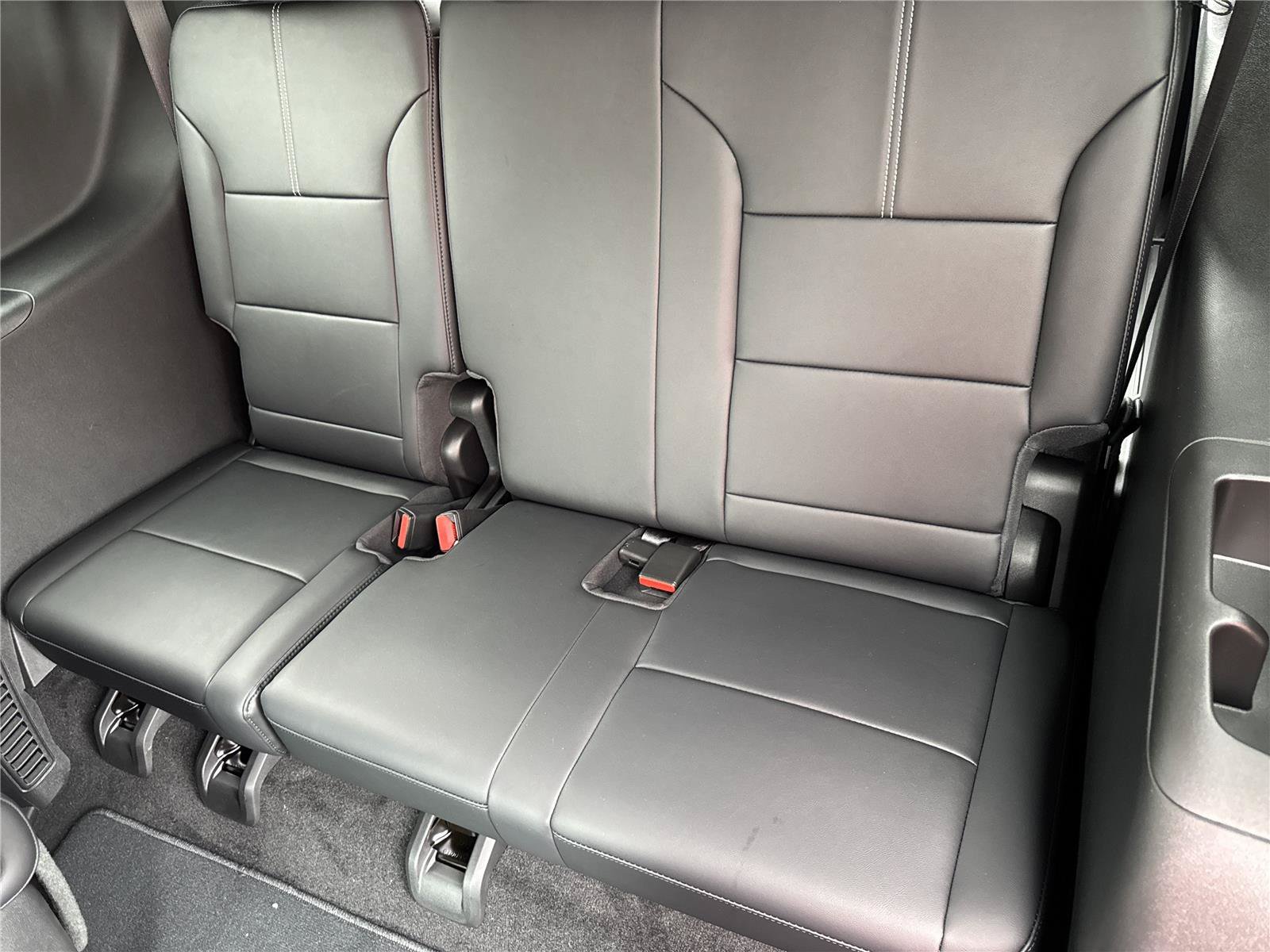 New 2026 GMC Acadia Elevation w/ Elevation Premium Package FWD image 32