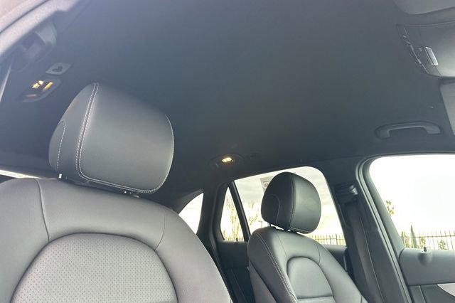 Used 2022 Mercedes-Benz GLC 300 4MATIC image 16