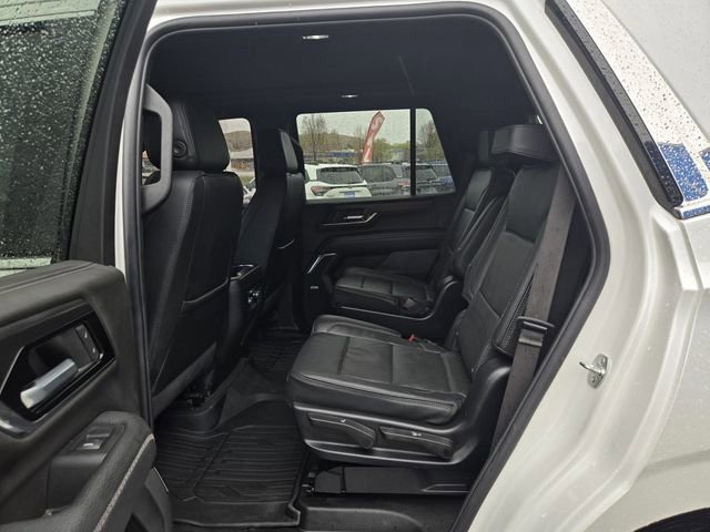 Used 2025 GMC Yukon Denali w/ Sun & Power Step Package AWD/4WD image 18