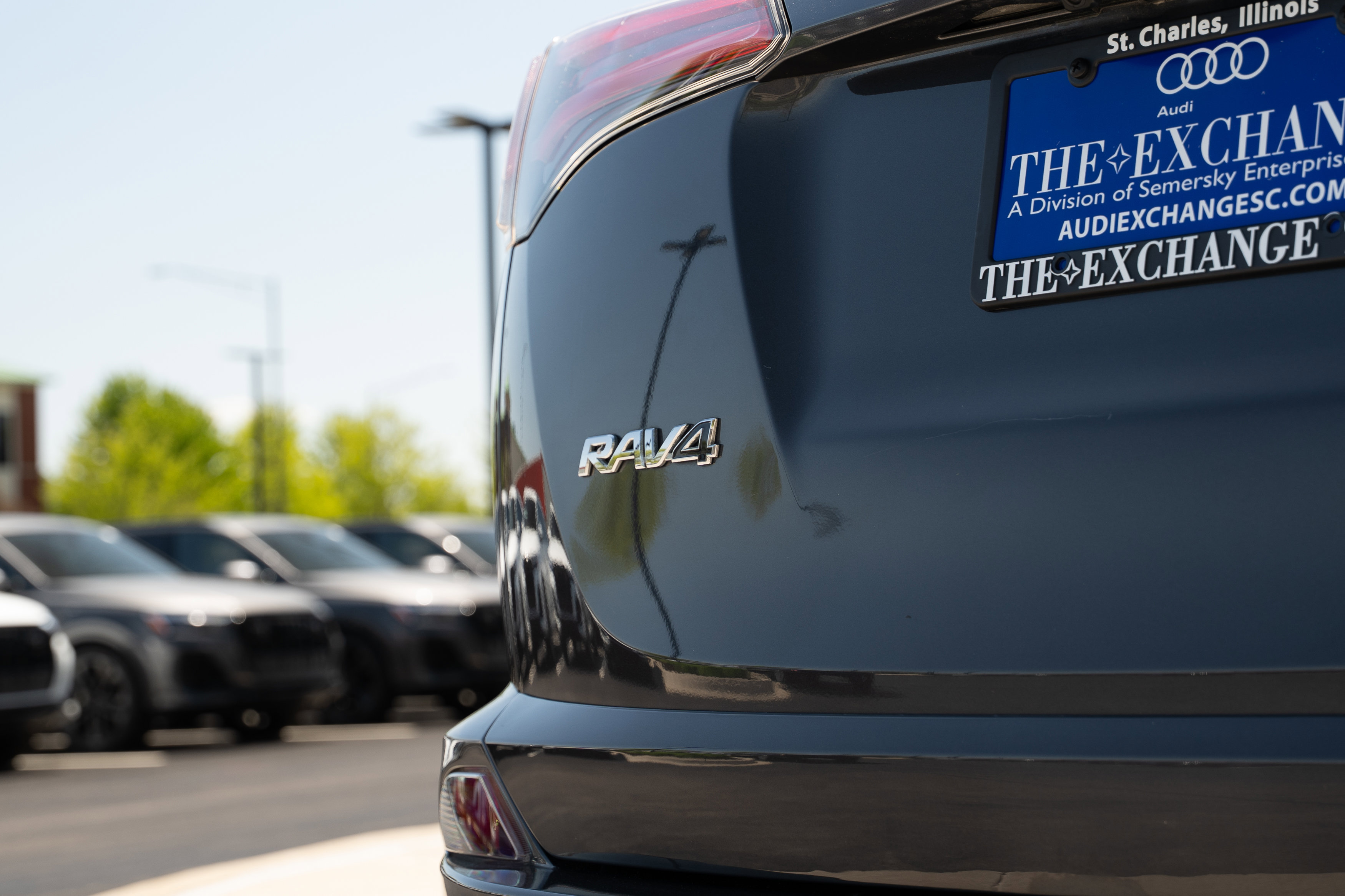 Used 2018 Toyota RAV4 XLE AWD/4WD image 26