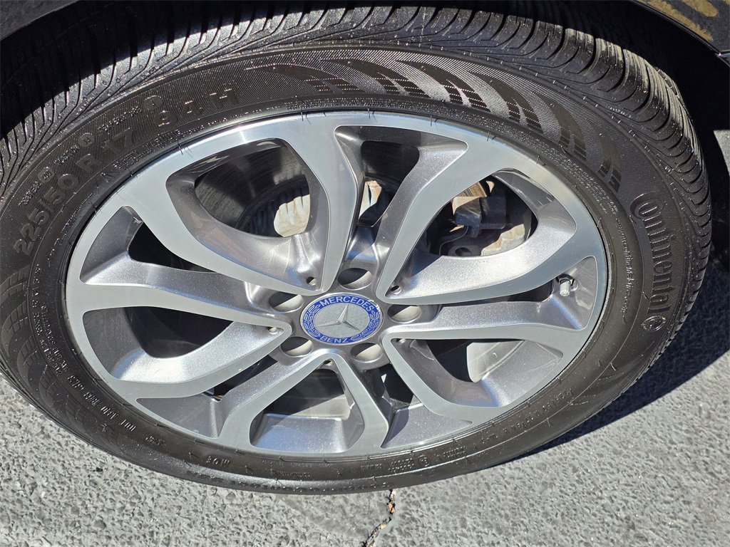 Used 2017 Mercedes-Benz C 300 4MATIC Sedan image 15