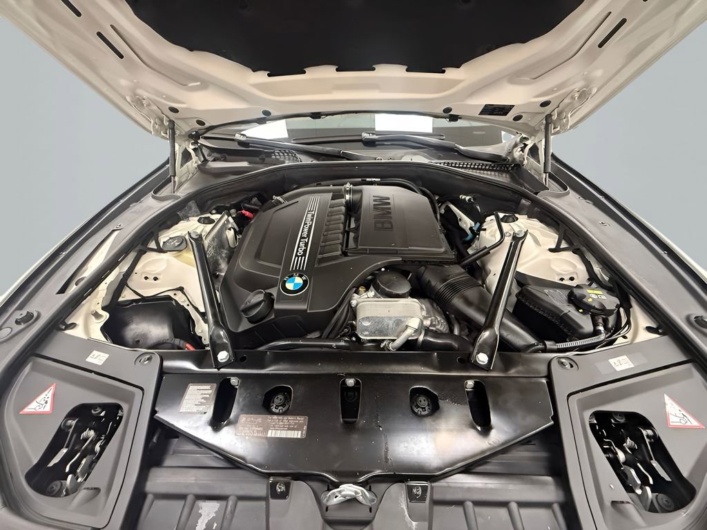 Used 2015 BMW 535i Sedan RWD image 10