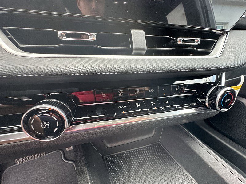 New 2026 Chevrolet Equinox LT w/ Midnight Edition image 21