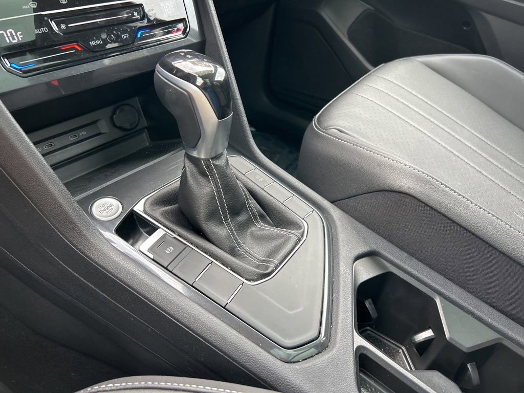 Used 2023 Volkswagen Tiguan SE image 35