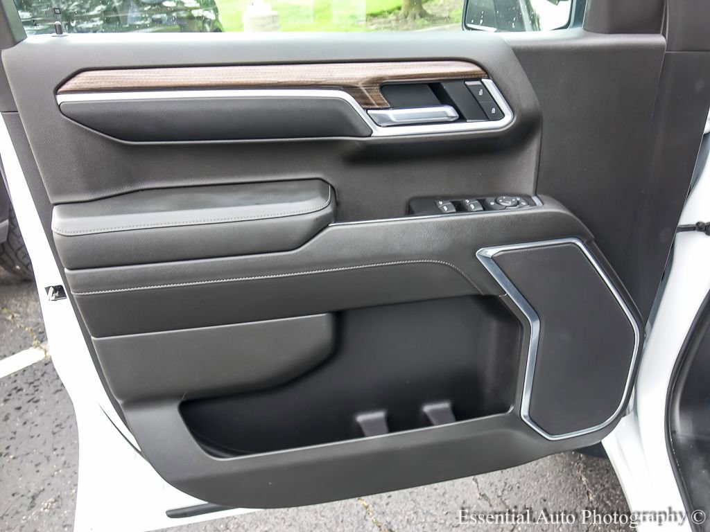 Used 2022 Chevrolet Silverado 1500 LT AWD/4WD image 23