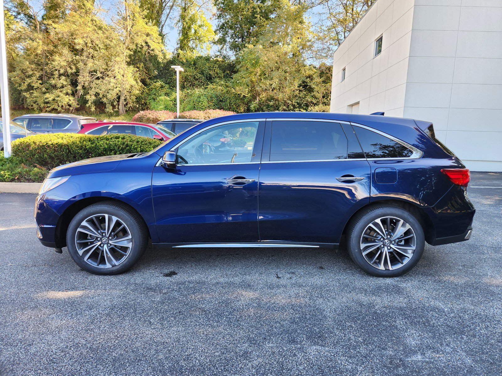 Used 2020 Acura MDX w/ Technology Package AWD/4WD image 5