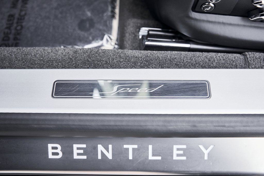 Used 2025 Bentley Flying Spur Plug-In Hybrid image 37