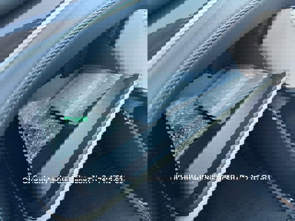 Used 2020 Buick Enclave Essence image 48