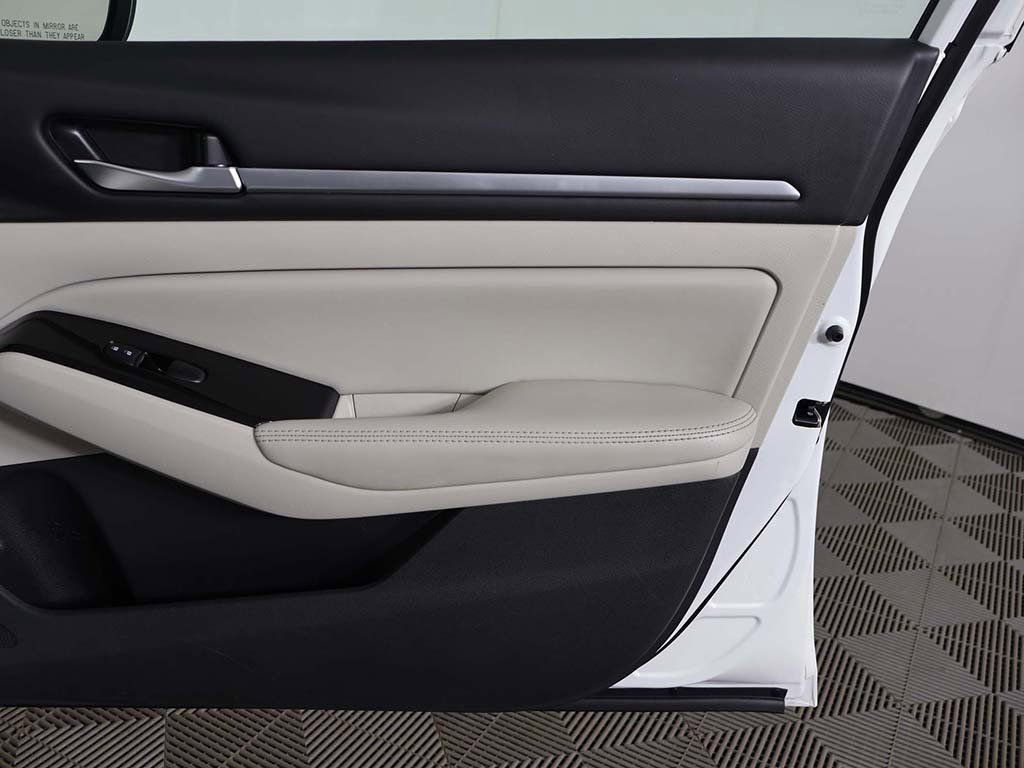 Used 2024 Nissan Altima 2.5 SL image 22