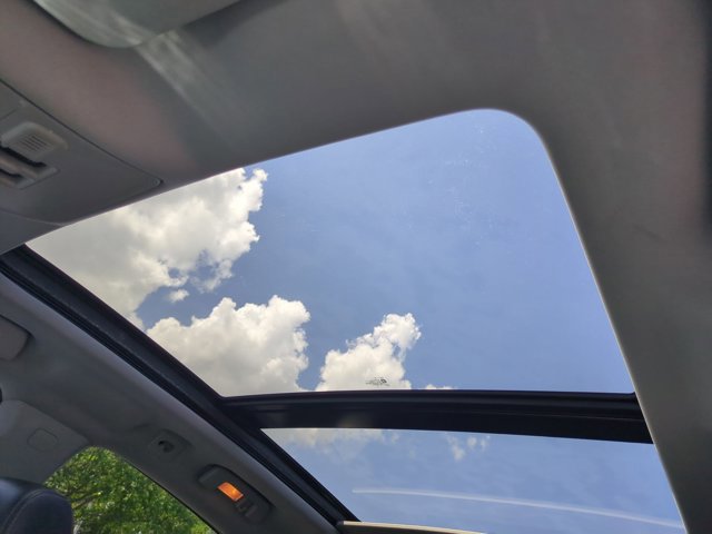 Used 2016 Cadillac SRX Luxury image 16