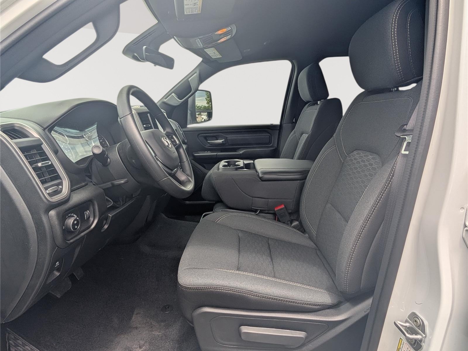 New 2026 RAM 1500 Express AWD/4WD image 12