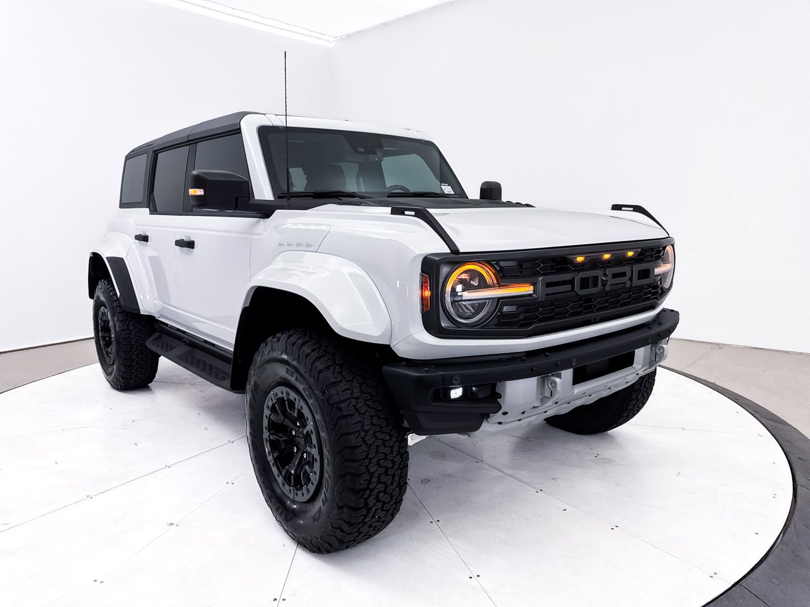 Used 2024 Ford Bronco Raptor w/ Interior Carbon Fiber Pack 6 AWD/4WD image 12