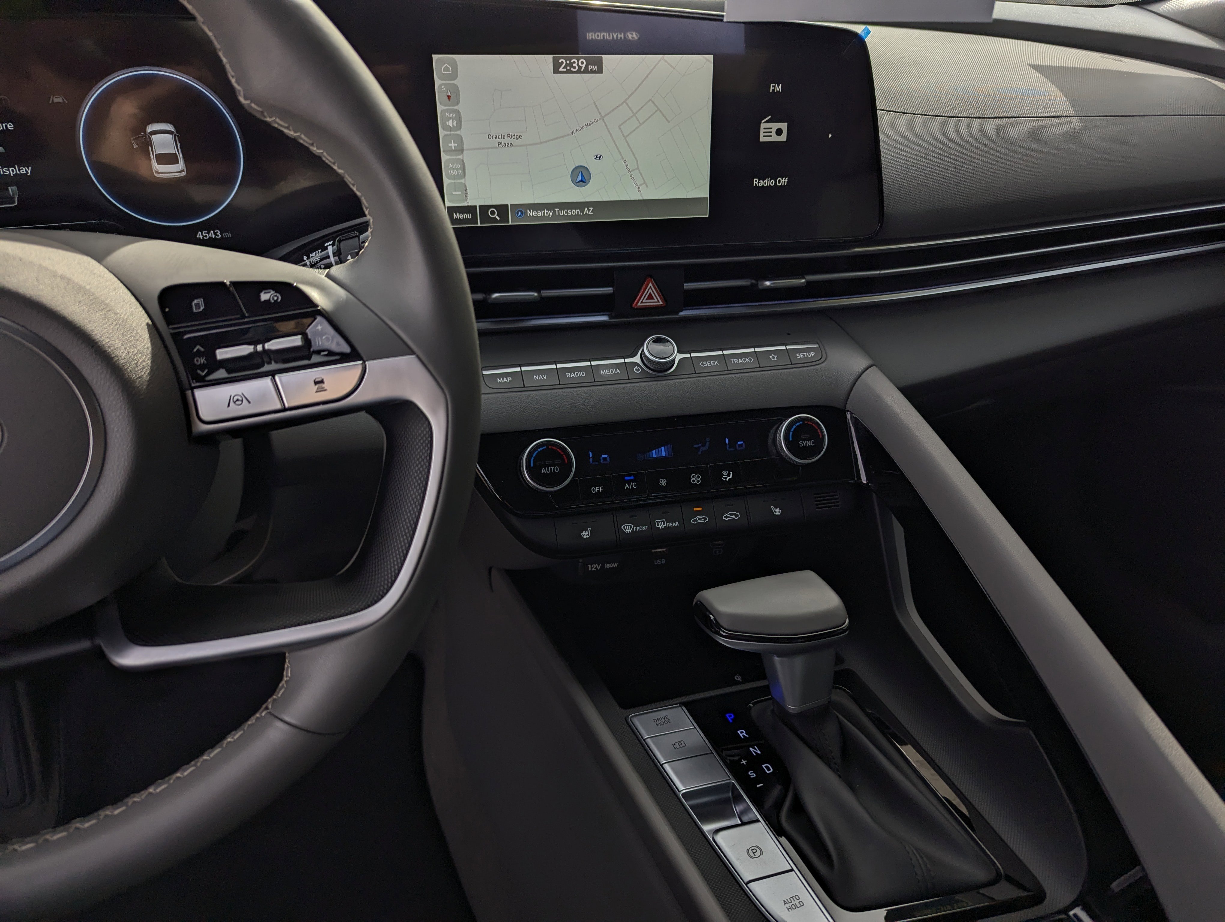 Certified 2025 Hyundai Elantra SEL image 10