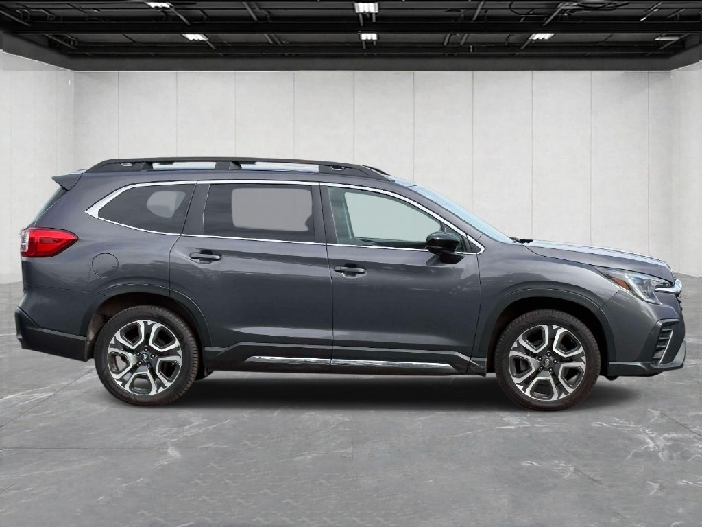 Used 2024 Subaru Ascent Limited AWD/4WD image 4