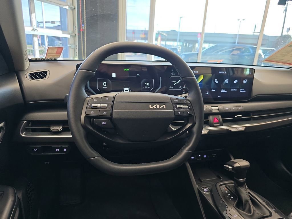 Certified 2025 Kia K4 EX image 18