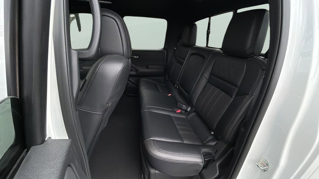 Used 2022 Nissan Frontier Pro-X w/ Pro-X Premium Package RWD image 15