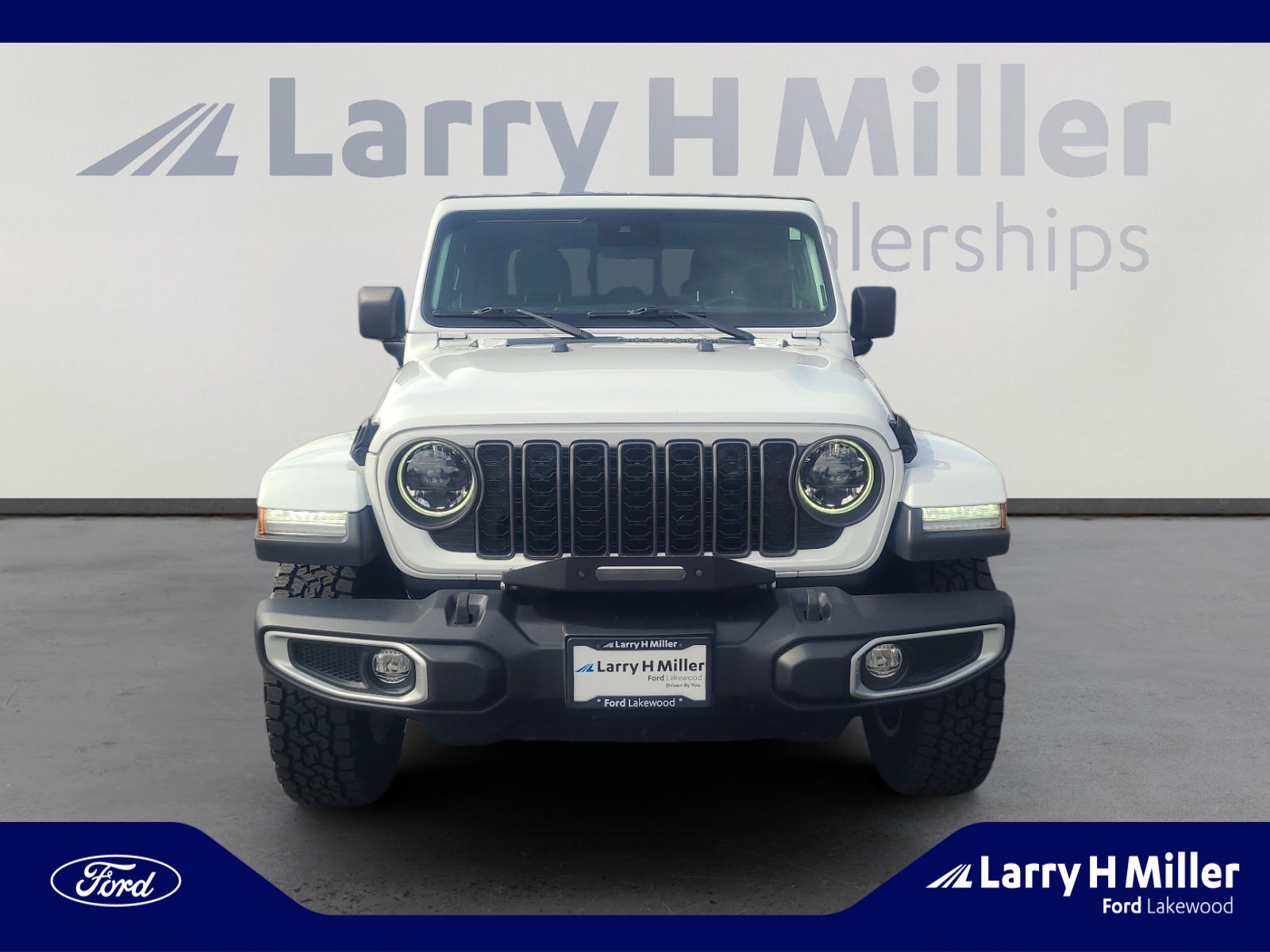 Used 2024 Jeep Gladiator Sport image 8
