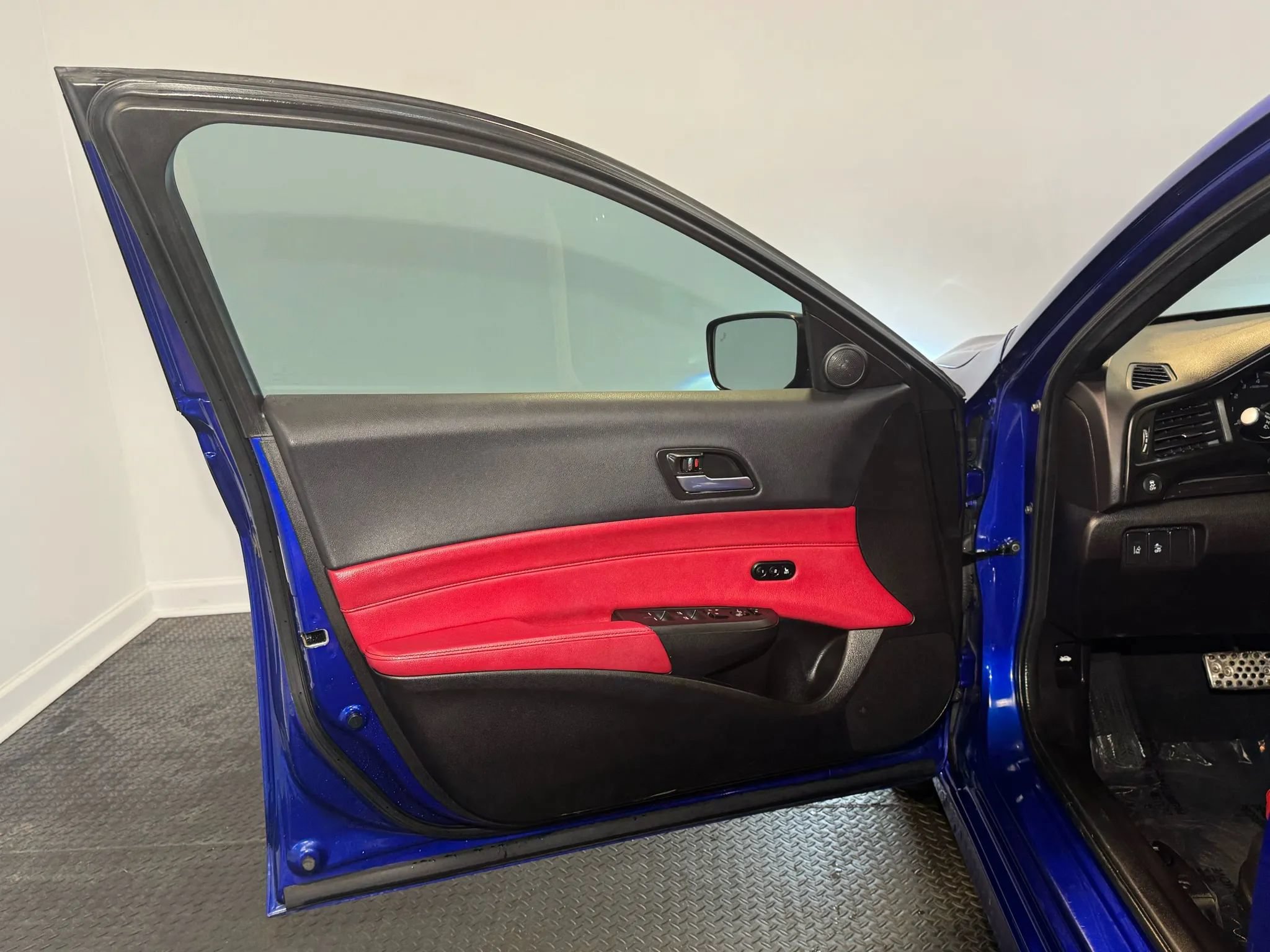 Used 2019 Acura ILX FWD image 7