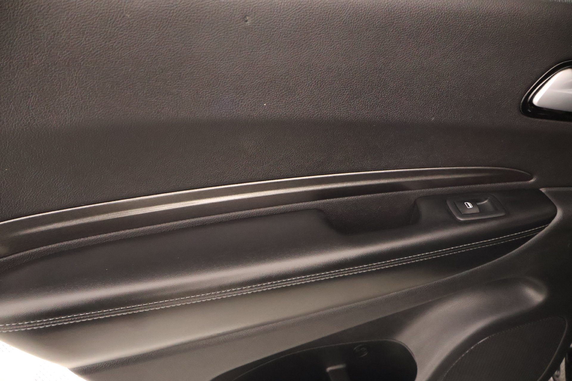Used 2023 Dodge Durango SXT Launch Edition w/ SXT Blacktop Group AWD/4WD image 16