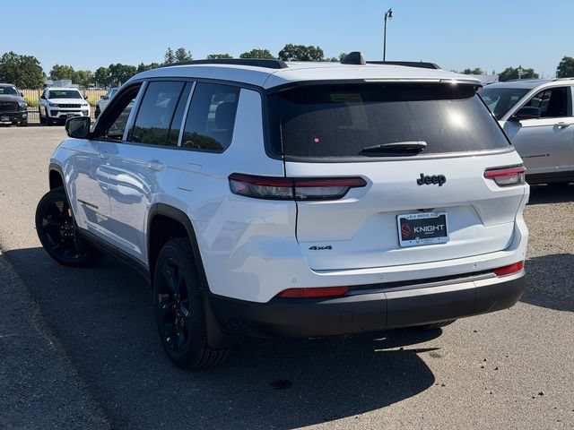 New 2026 Jeep Grand Cherokee L Limited w/ Limited Altitude Package AWD/4WD image 9